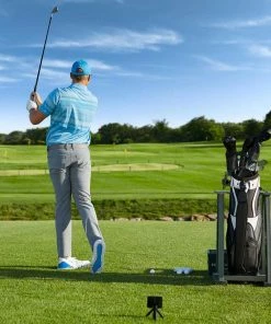 Garmin Approach R10 Golf Launch Monitor & Indoor Simulator -Wedges Sales ApproachR10Lifestyle3