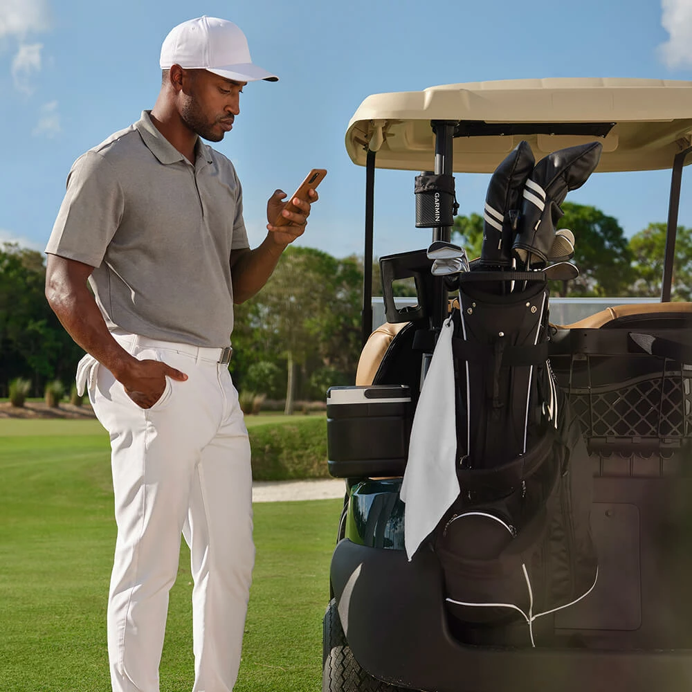 Garmin Approach Z82 Golf GPS Laser Rangefinder 4 Garmin Approach Z82 Golf GPS Laser Rangefinder - Image 2